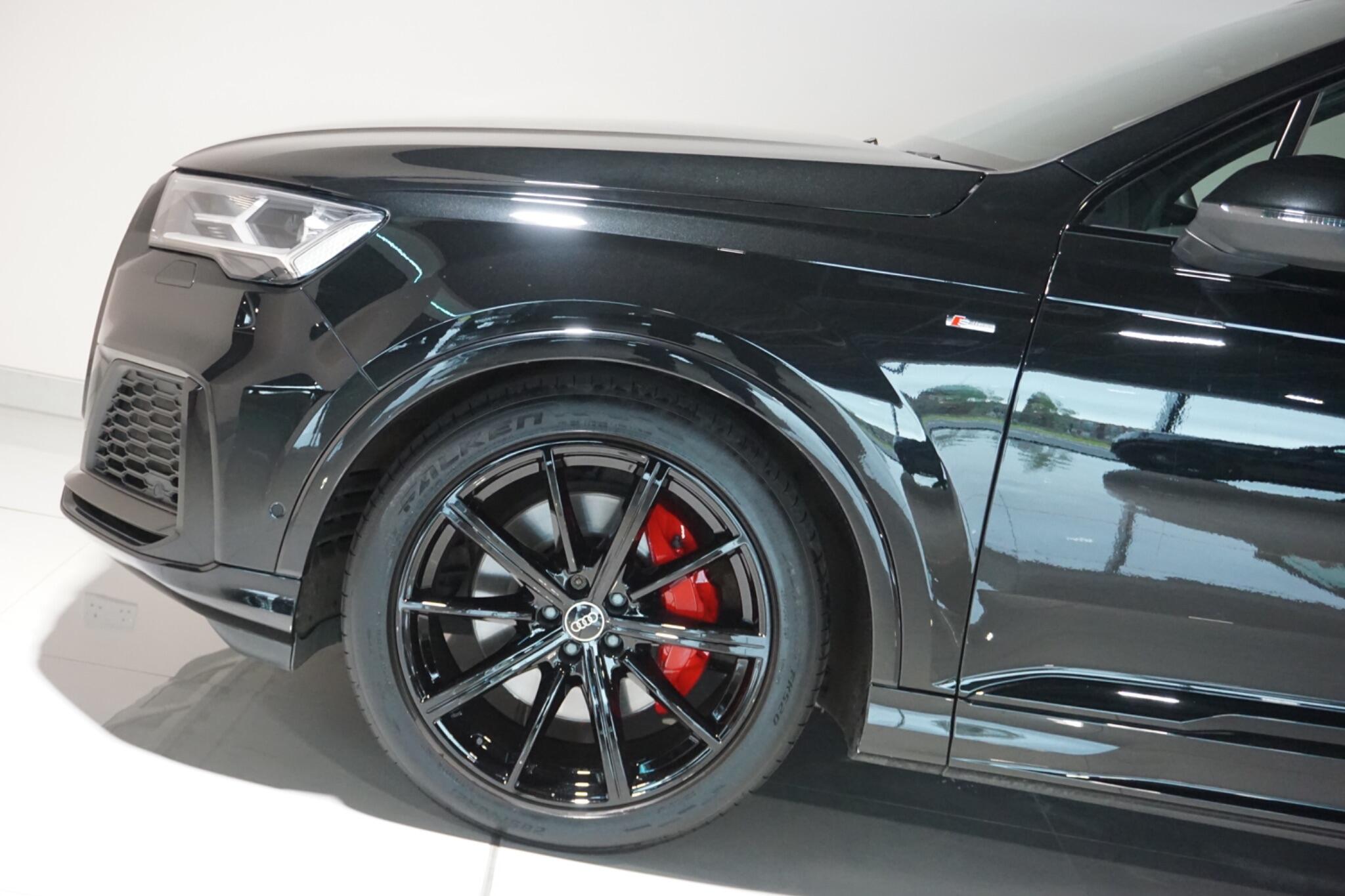 Audi Q7 3.0 TFSI V6 55 Black Edition SUV 5dr Petrol Tiptronic quattro Euro 6 (s/s) (340 ps)